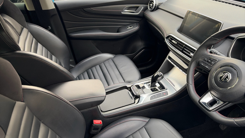 MG HS 1.5 T-GDI PHEV Trophy 5dr Auto Hatchback